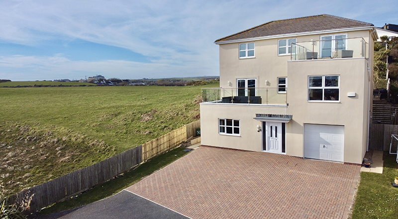 x trearddur bay