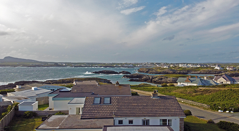 x trearddur bay