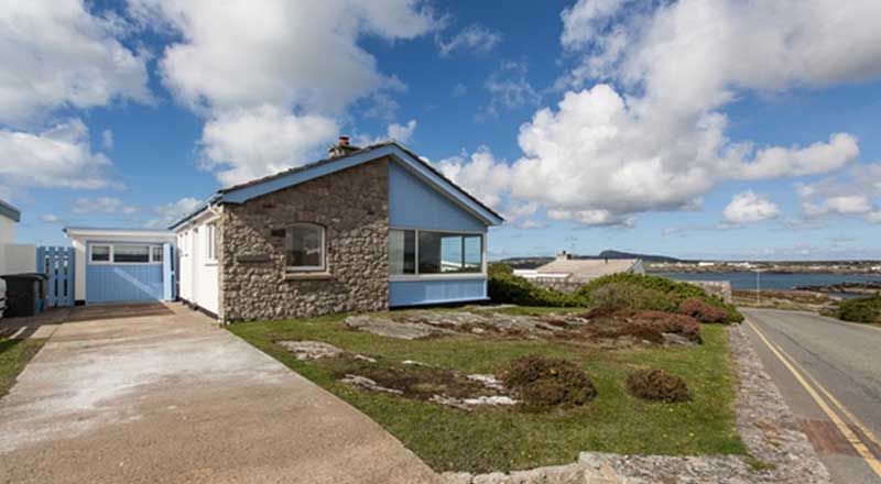 pedwar gwynt trearddur bay